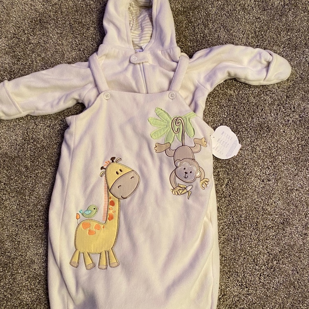 NWT 2 piece winter outfit boy or girl 9m